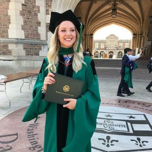 Meet your Posher, Elizabeth